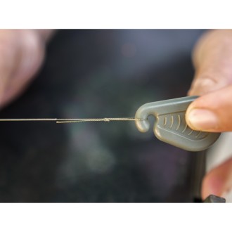 Stahovač šňůr Gardner Peel and Pull Striper Tool