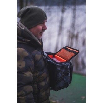 Vláčecí Batoh Giants Fishing Spinning Sling Bag