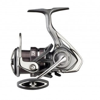 Naviják Daiwa Exceler LT 2000